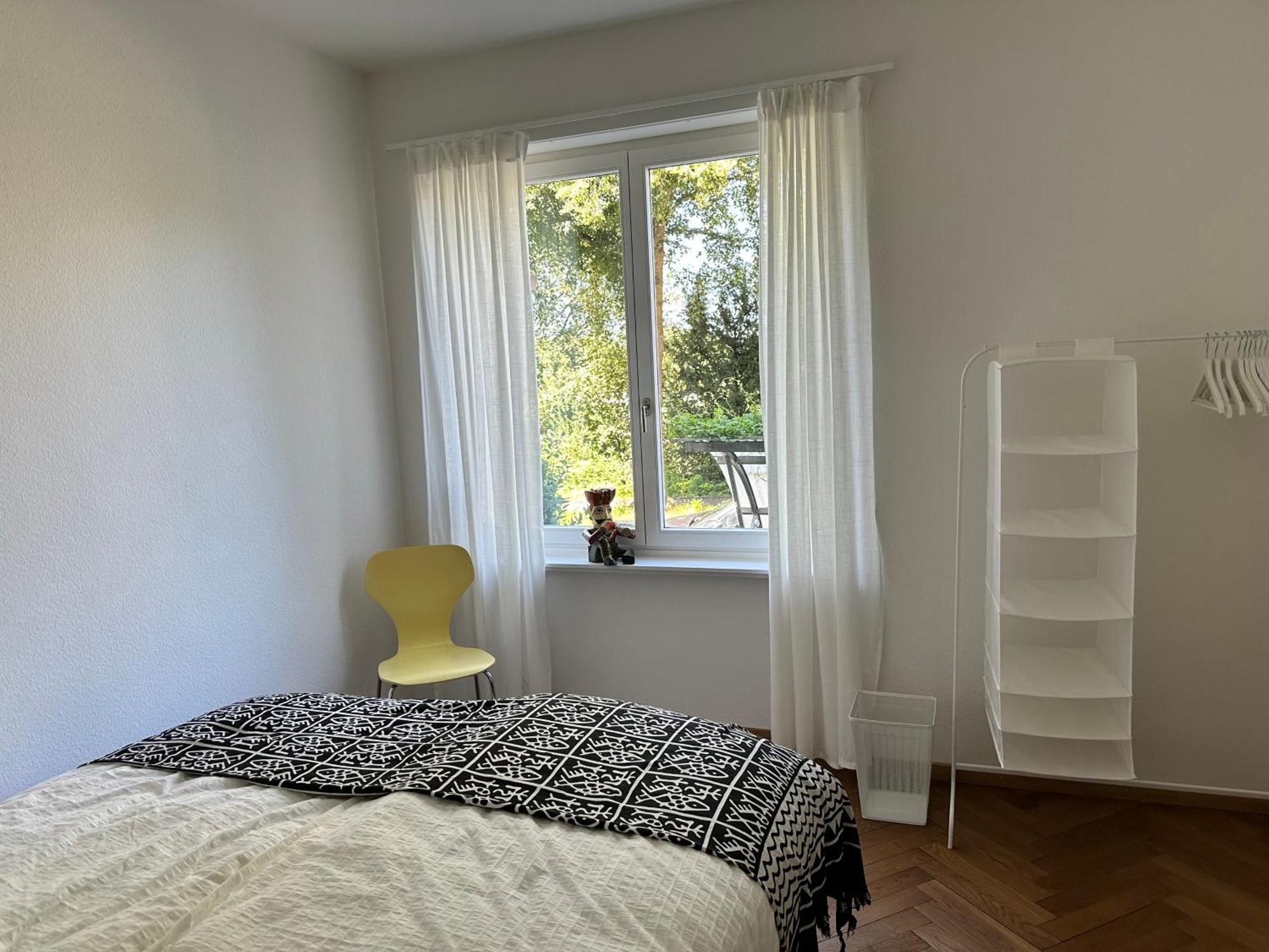 Bijoux Auf Dem Basler Huegel *